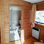 Paradisia Hotel *
